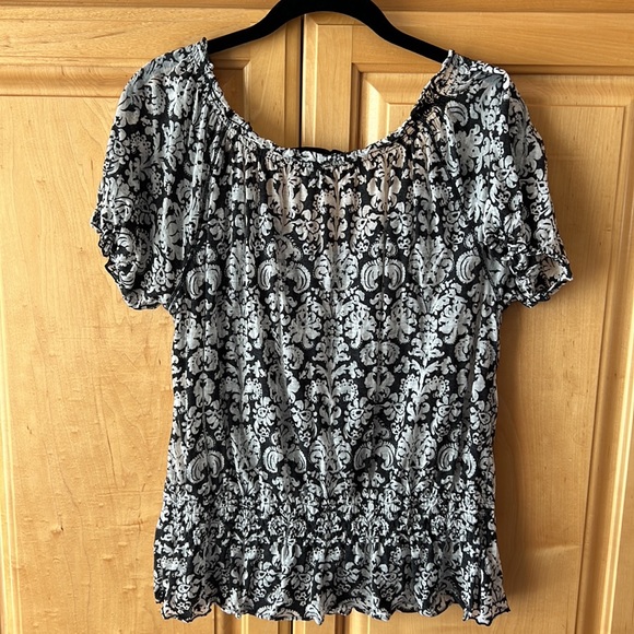 Adiktd Women’s Top - Picture 6 of 6